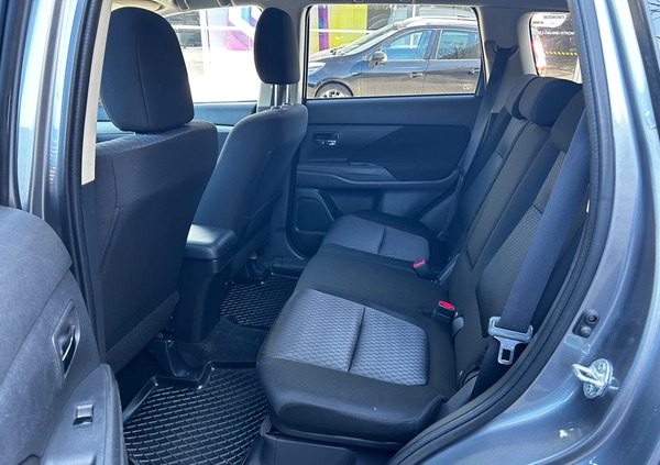 Mitsubishi Outlander cena 43900 przebieg: 199000, rok produkcji 2014 z Warszawa małe 106